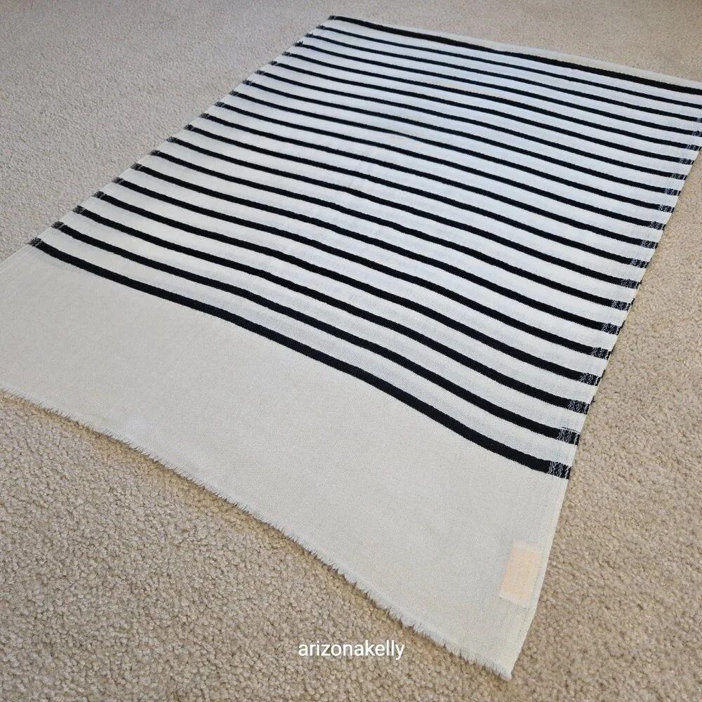 Ivory Cashmere Scarf With Black Stripes - Picture 11 of 16